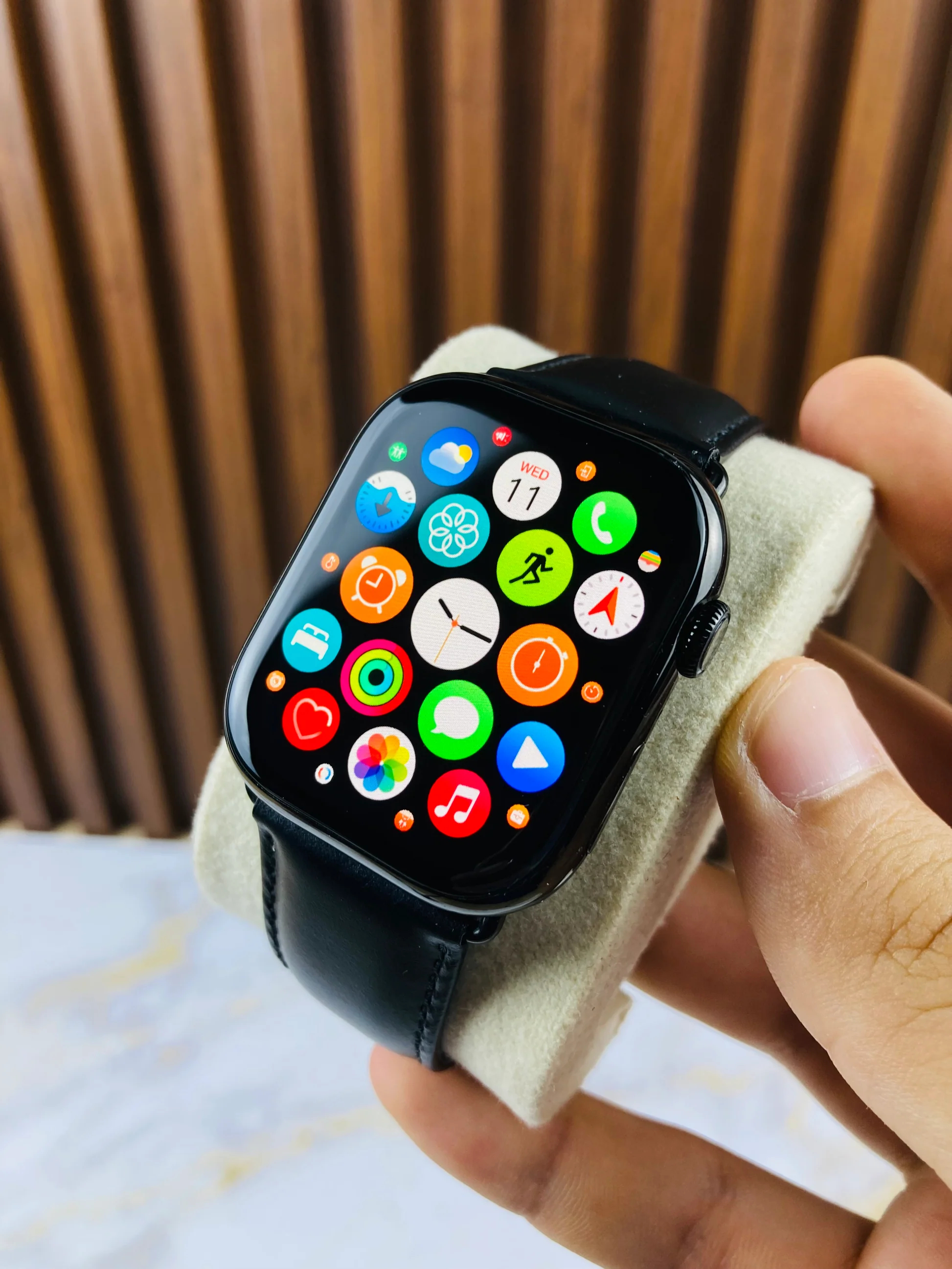 ساعة ذكية من سلسلة 10 إصدار رولكس